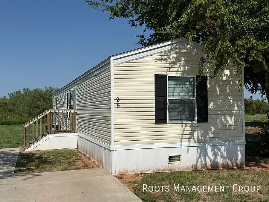 1st image of 95 Becky Dr #95