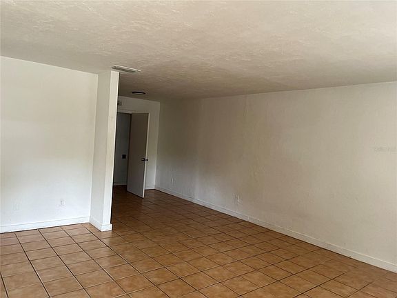 2nd image of 2629 SW 31st Pl Unit 1