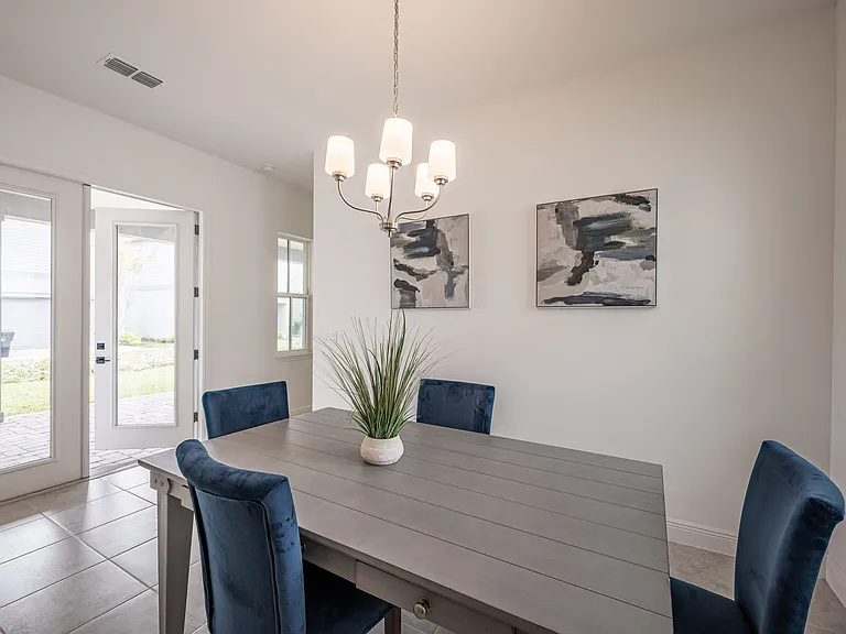 10132 Peebles St — Photo 21