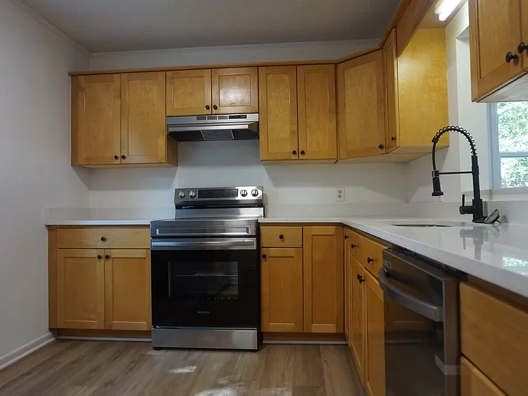 390 Micasa Dr — Photo 11