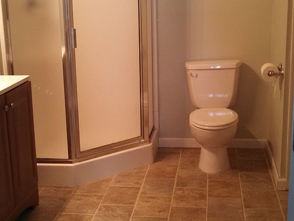 3rd image of 24 E Pine St