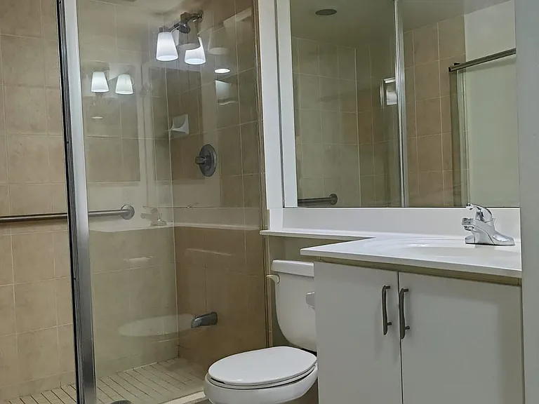 70 Town Centre Ct #711 — Photo 26