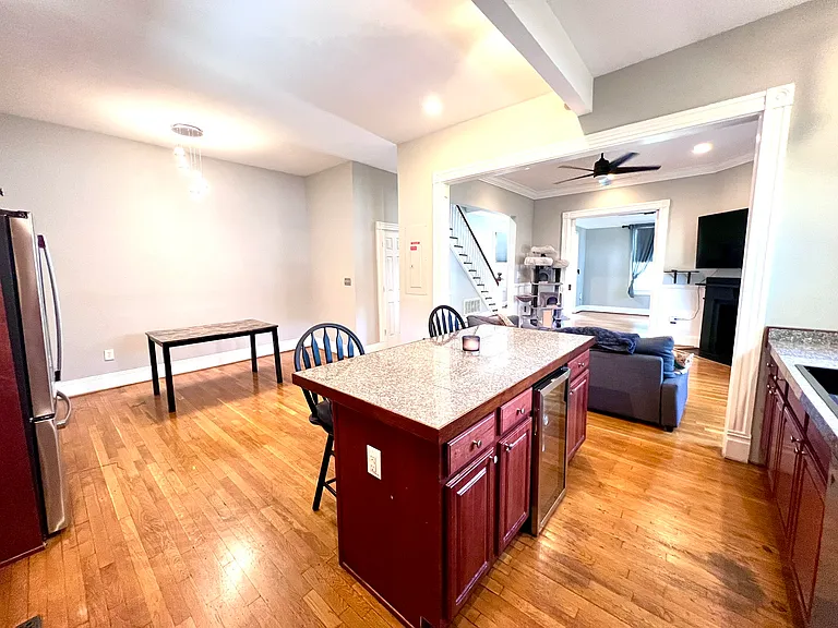 1522 Barron St — Photo 17