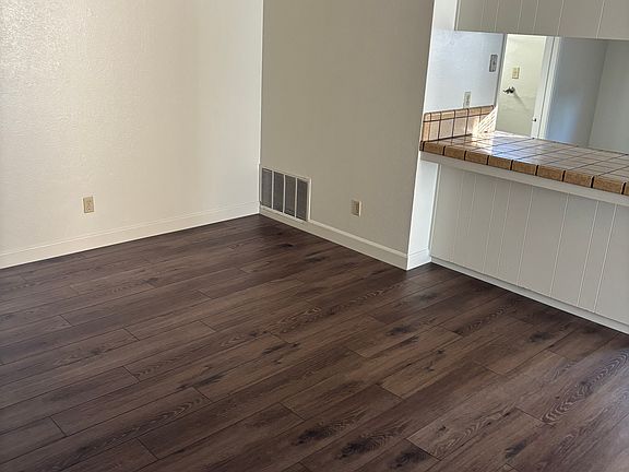 2nd image of 1418 Windgate Dr