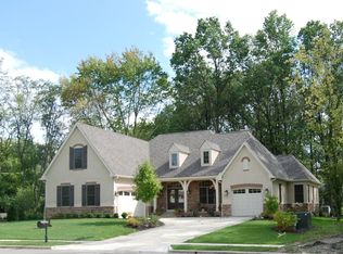 8859 Lindsey Ct, Westerville, OH 43082