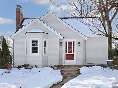56 Lilac St, Bergenfield, NJ, 07621