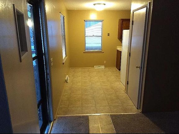 3rd image of 14816 E Nickell Ave