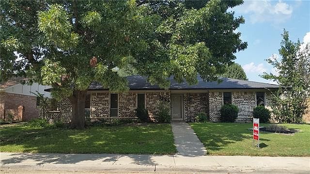 1st image of 1365 Evergreen Dr