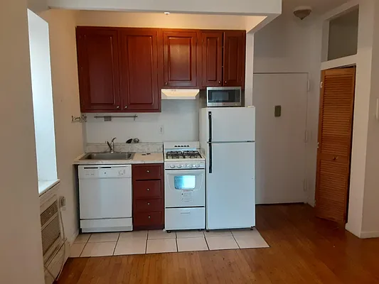 Rented by Corcoran | media 20