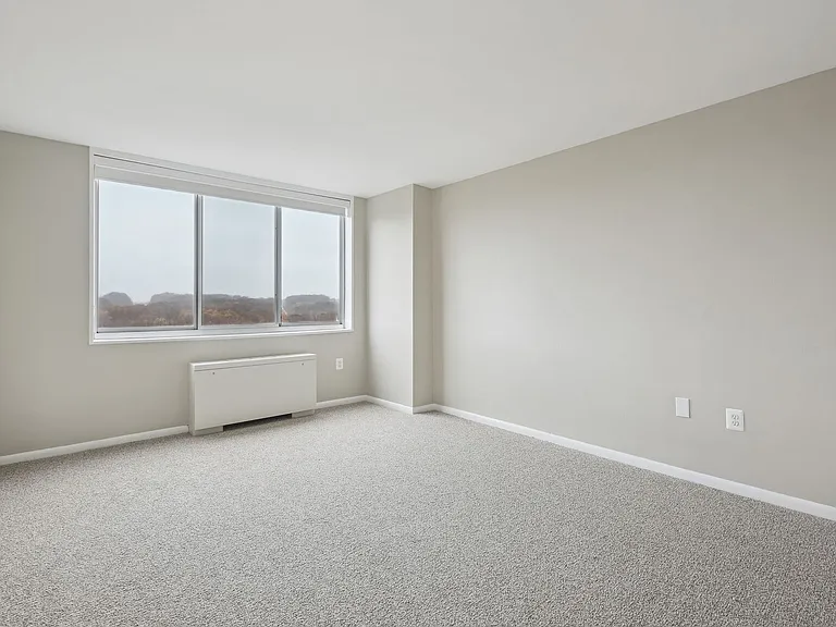 10401 Grosvenor Pl #1624 — Photo 12