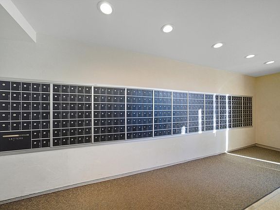 4th image of 3550 N Lake Shore Dr APT 908