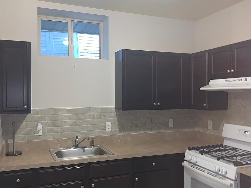 1st image of 575 Marcy Ave #2