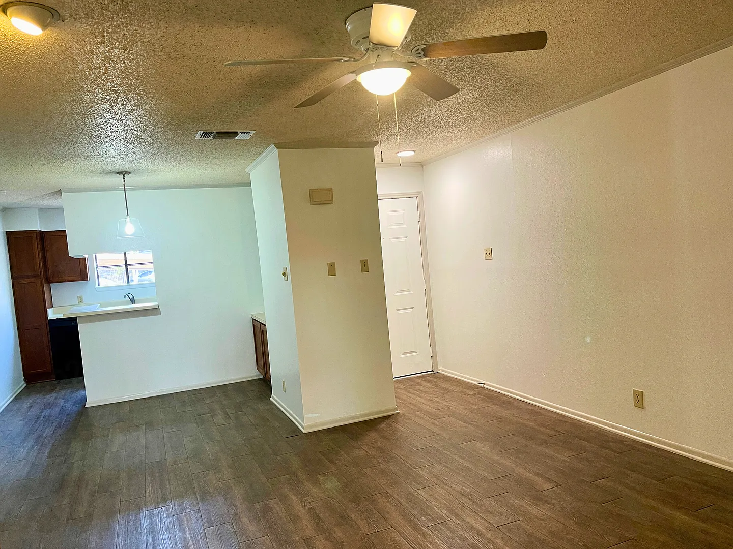 4212 Medical Dr. #1604, San Antonio, TX 78229 | Condo for Rent 78229 — Photo 4