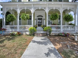312 E Main St #2, East Earl, PA 17519