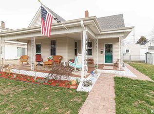 1309 Caroline St, Pekin, IL