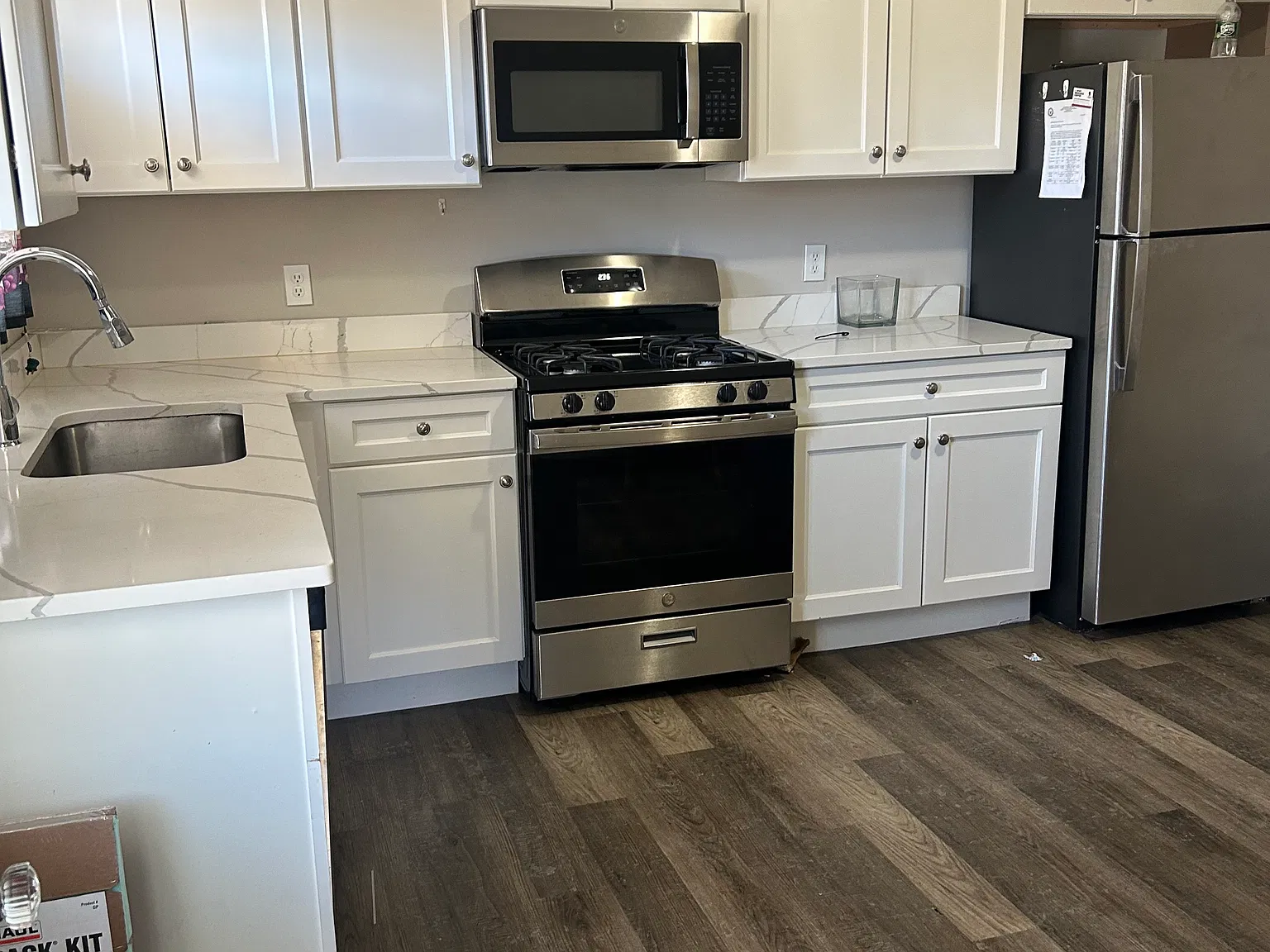 666 Metropolitan Ave — Photo 1
