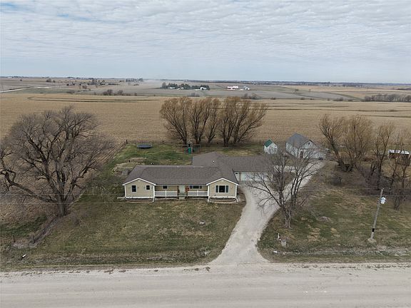 3rd image of 2075 Hogback Bridge Rd