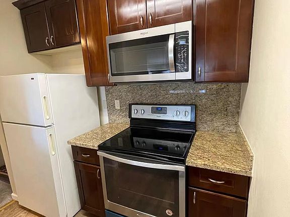 2nd image of 980 Kiely Blvd Unit 224