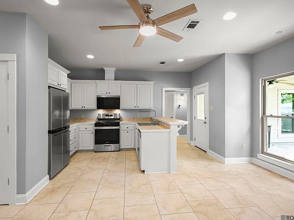 5th image of 9422 Boone Dr