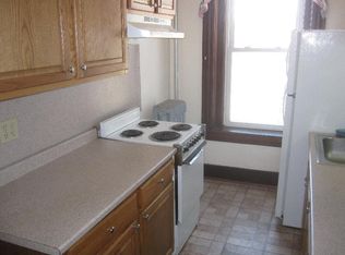 14 Pelham St APT 3, Worcester, MA 01609