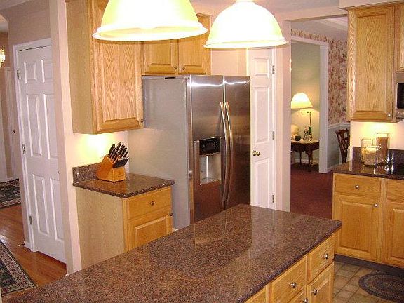 5th image of 6755 Southknoll Dr