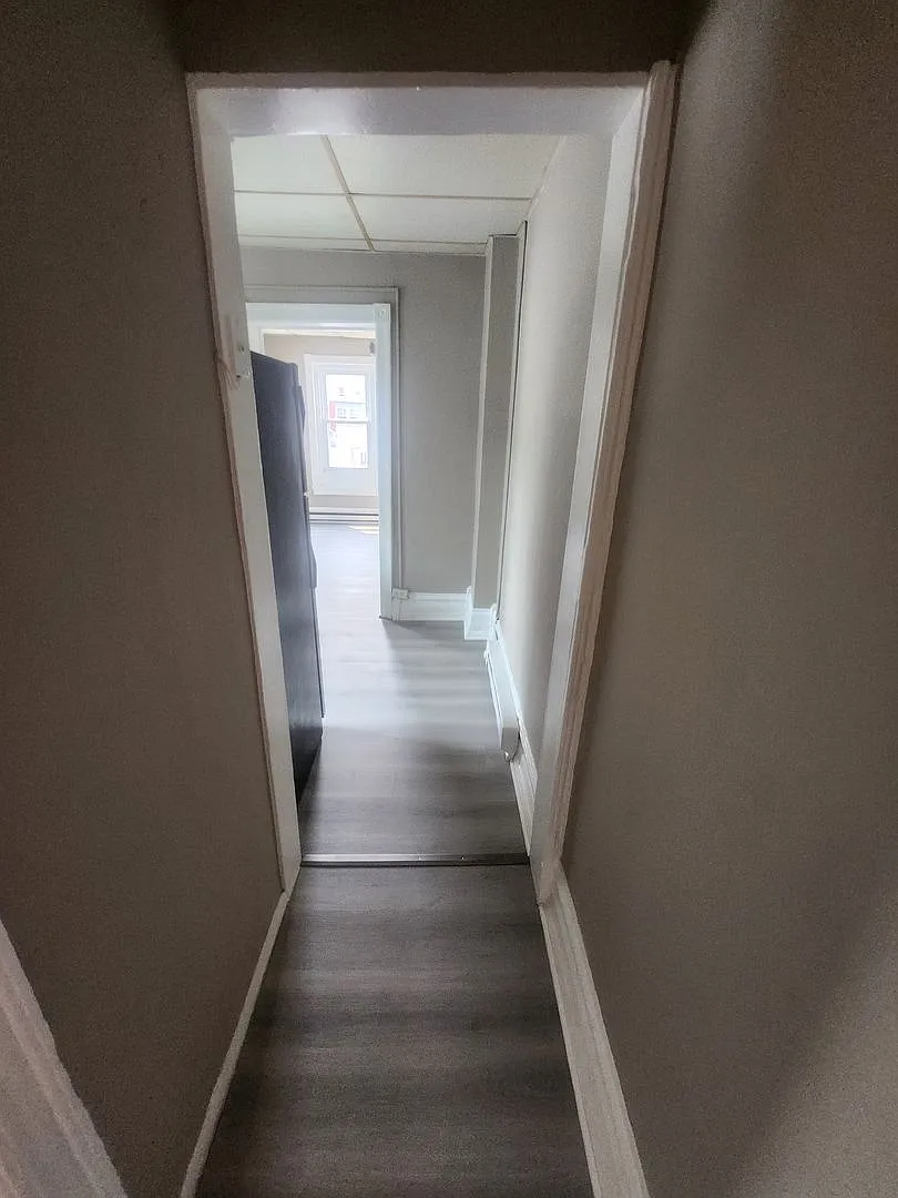 448 W Turner St — Photo 3