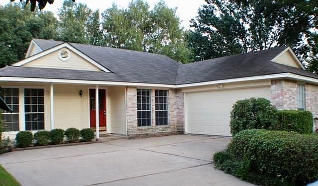 1st image of 15651 Pebble Lake Dr