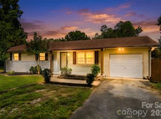 125 Longfield Dr, Mooresville, NC 28115