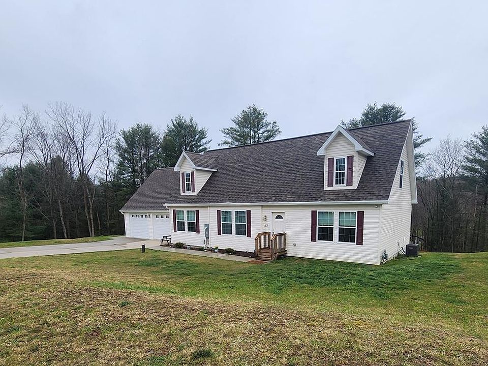 1st image of 42 Scotch Pine Ln