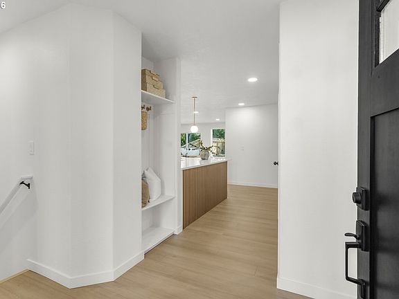 5th image of 2317 NE 52nd St