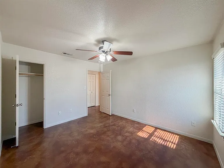 112A Andy Ln — Photo 9