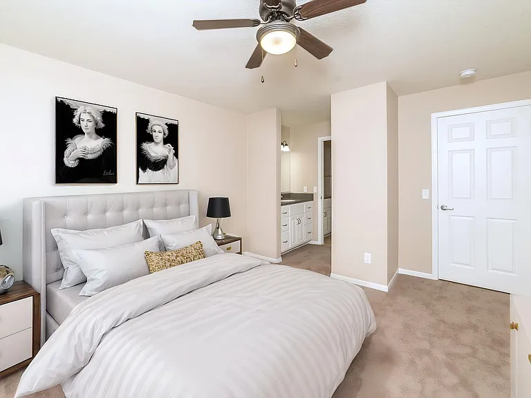 Golden Creek Apartments — Photo 29