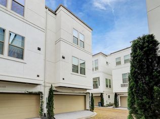 5443 Larkin St, Houston, TX 77007