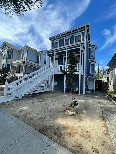 1229 F St #F Photo 1