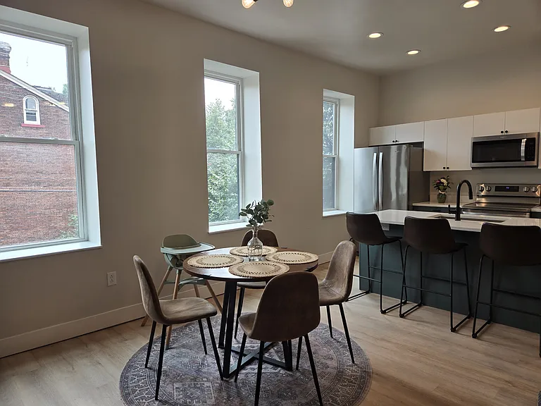 700 N Taylor Ave #2 — Photo 52