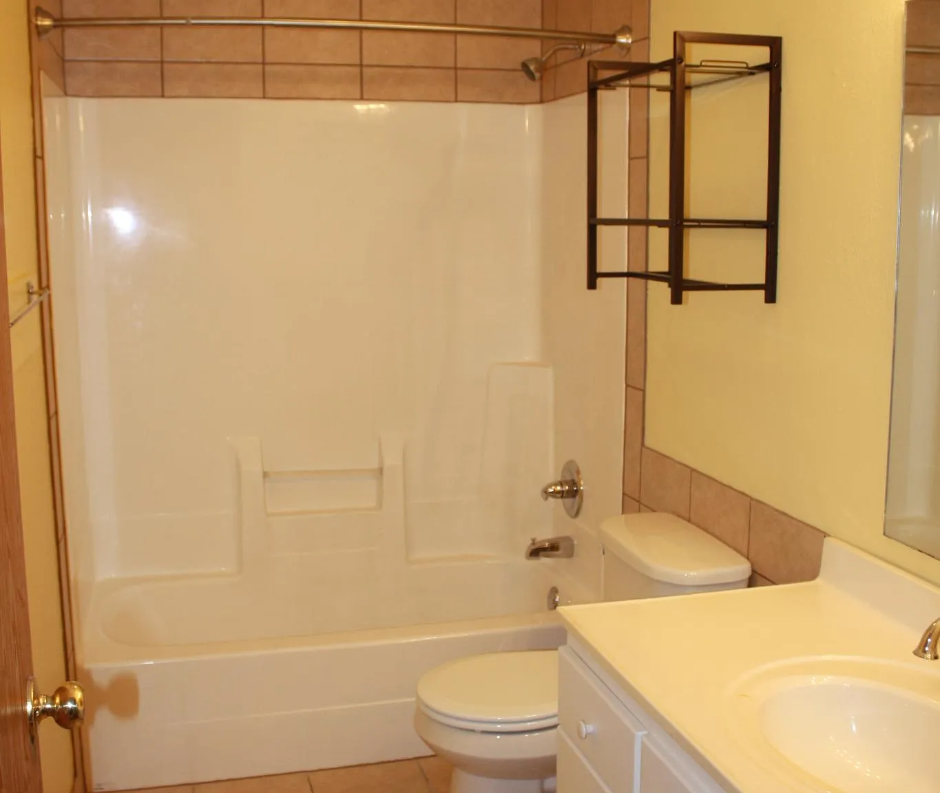 1 bed, 600 sqft, $690 — Photo 2