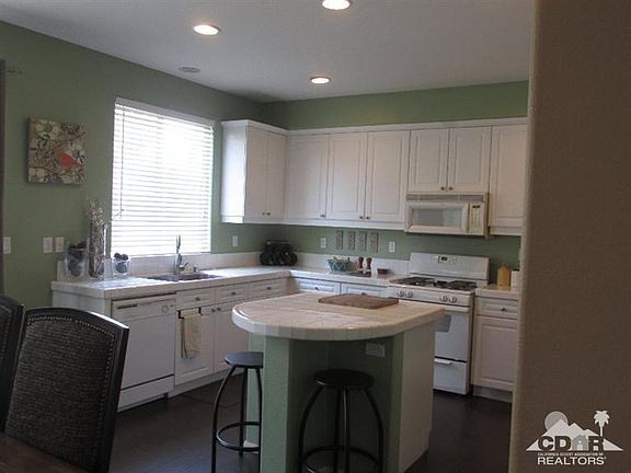 5th image of 44002 Calle Luna