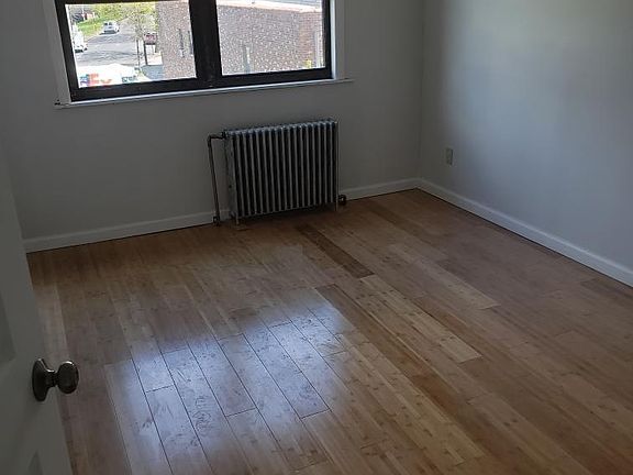 5th image of 1442 Fteley Ave #2