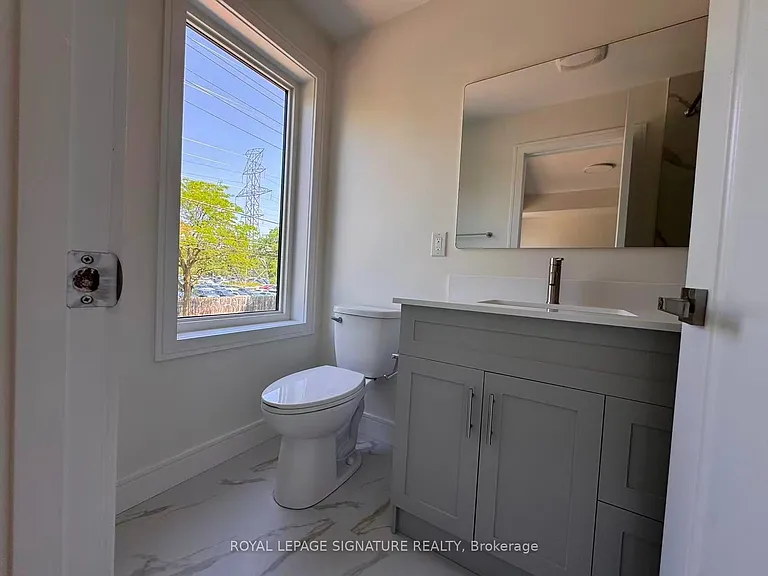53 Bishop Ave #3 — Photo 2