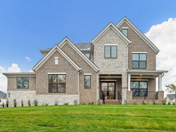 533 Divine Ct, Arrington, TN 37014