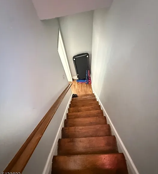 15 Hayes Ave — Photo 6
