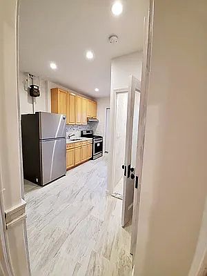 2nd image of 3733 28th St APT 3