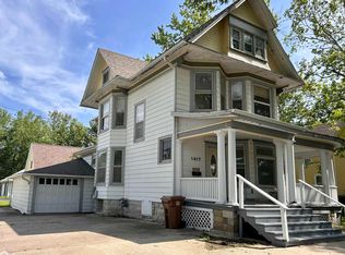 1417 6th Ave, Grinnell, IA 50112