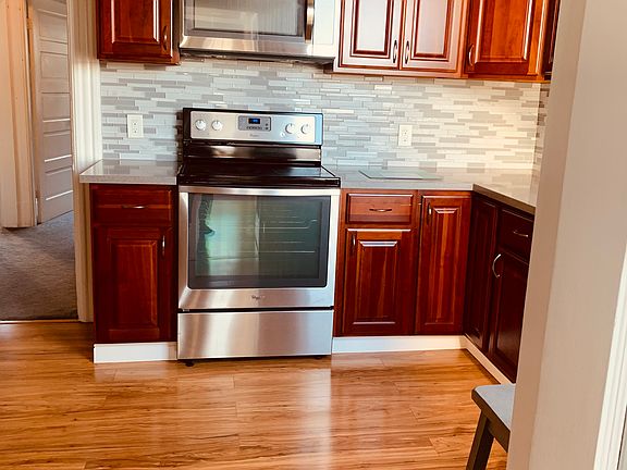 3rd image of 2240 19th St #2240