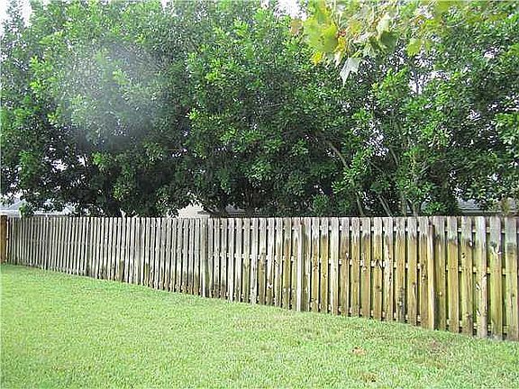 5th image of 8291 Sandpine Cir