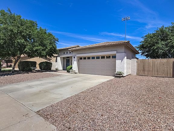 3rd image of 21114 E Saddle Way