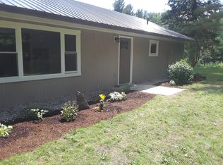 1188 Penny Ln, Danville, VT 05828