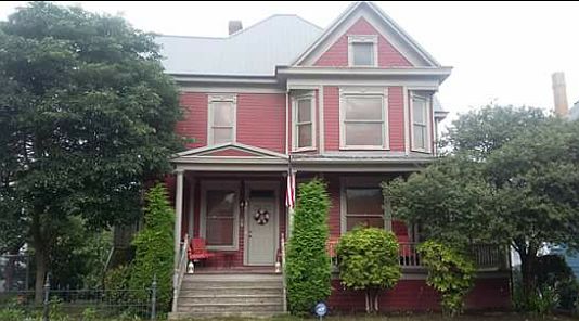 1st image of 462 Maple Ave