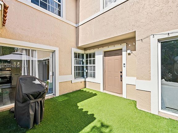 4th image of 10997 Longboat Dr