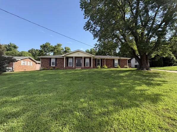 529 Des Moines Dr, Hermitage, TN 37076